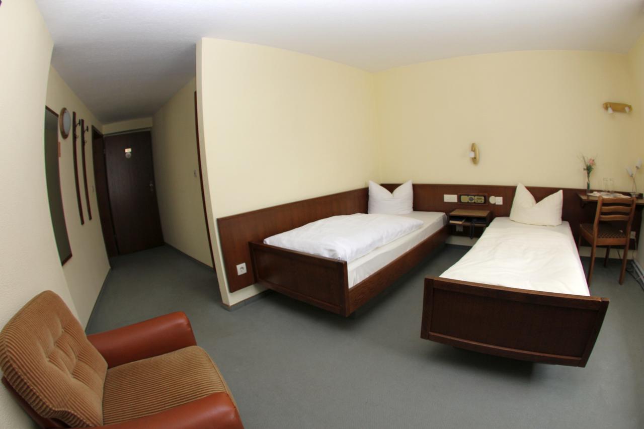 Zum Lowen Hotel ヴァイターシュタット エクステリア 写真