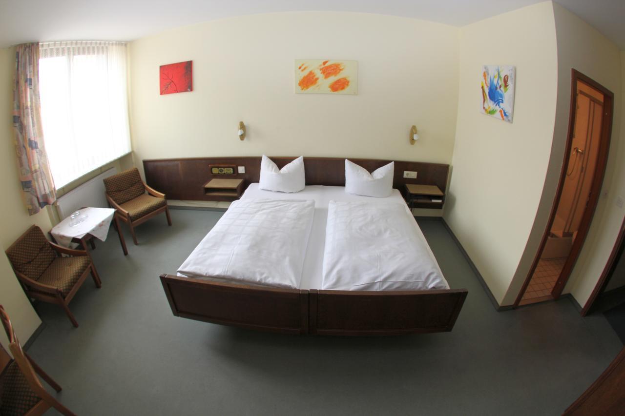 Zum Lowen Hotel ヴァイターシュタット エクステリア 写真