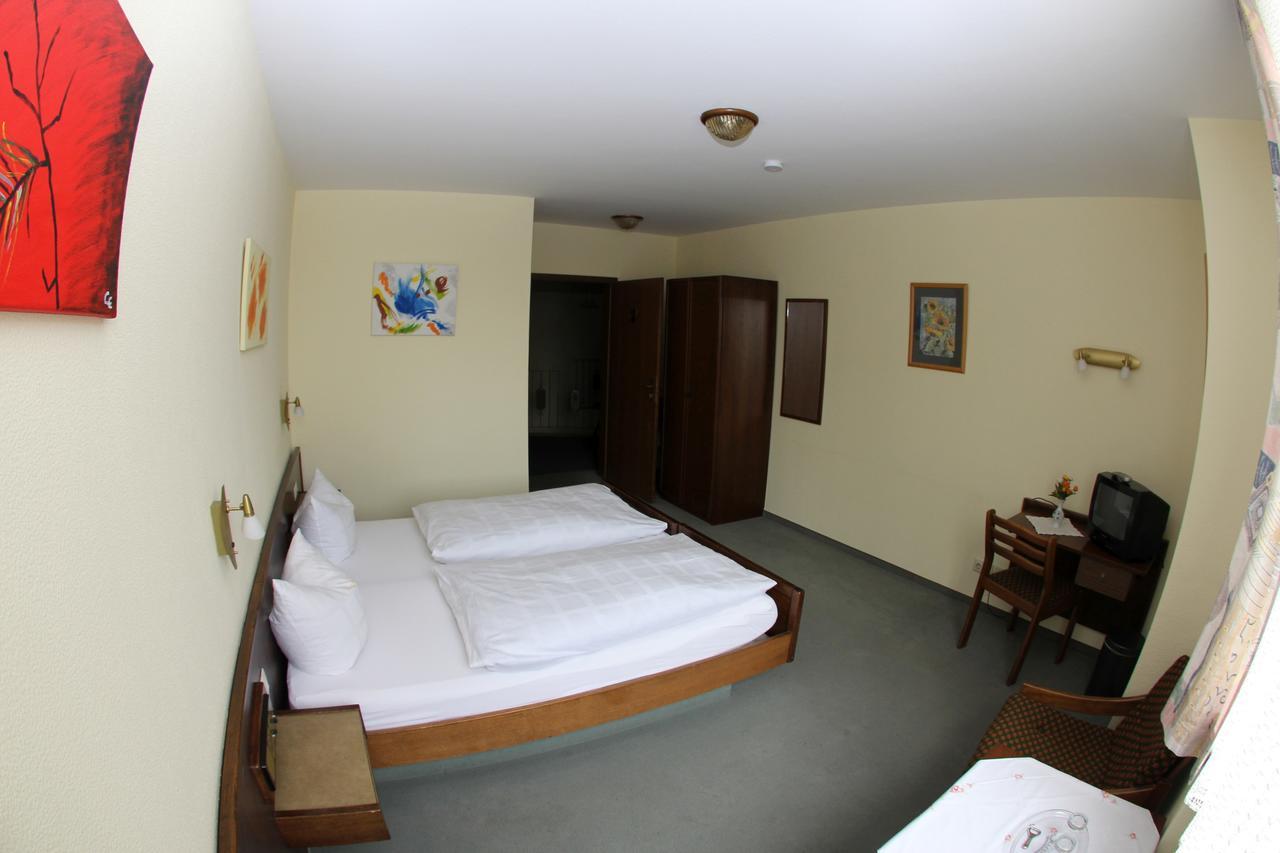 Zum Lowen Hotel ヴァイターシュタット エクステリア 写真
