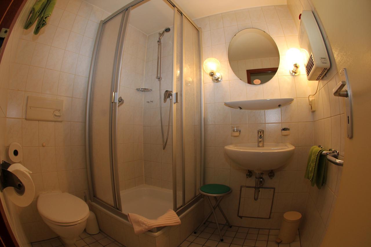 Zum Lowen Hotel ヴァイターシュタット エクステリア 写真