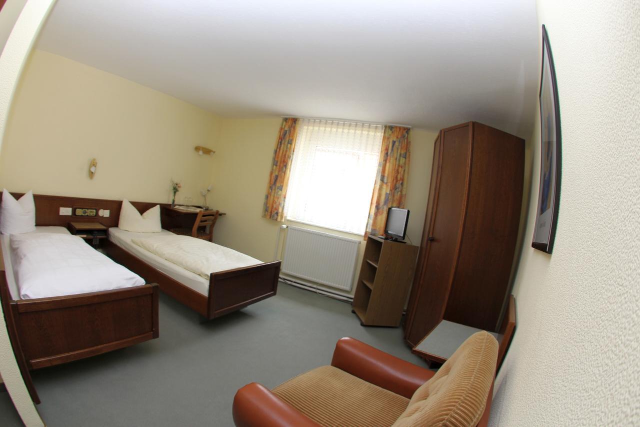 Zum Lowen Hotel ヴァイターシュタット エクステリア 写真