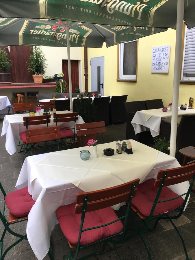 Zum Lowen Hotel ヴァイターシュタット エクステリア 写真